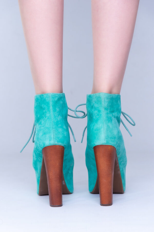 Lita Light Blue Suede